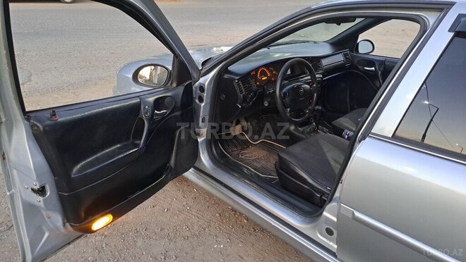 Opel Vectra 1999, 345,000 km - 2.0 l - Qazax
