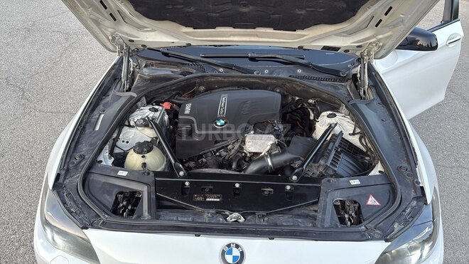 BMW 528 2013, 293,000 km - 2.0 l - Xaçmaz