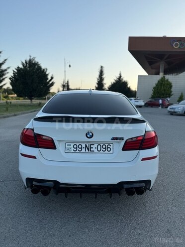 BMW 528 2013, 293,000 km - 2.0 l - Xaçmaz