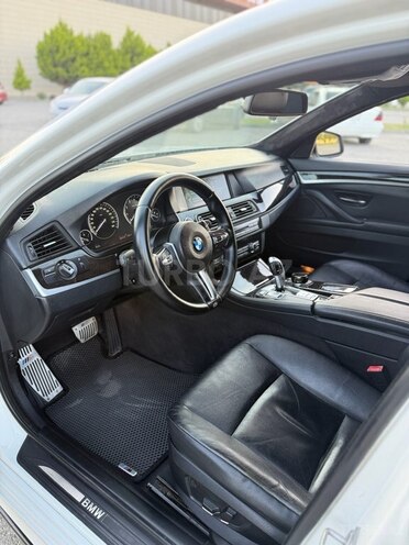 BMW 528 2013, 293,000 km - 2.0 l - Xaçmaz