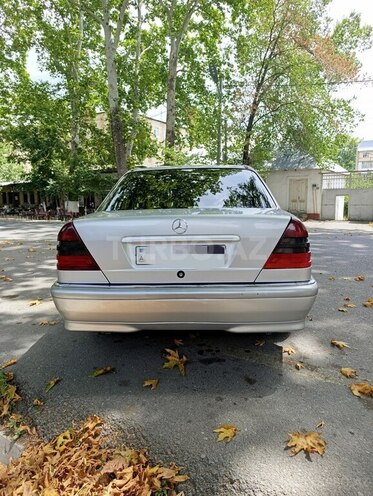 Mercedes C 200 1997, 327,000 km - 2.0 l - Göyçay