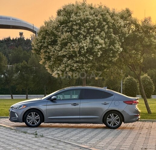 Hyundai Elantra 2017, 80,000 km - 2.0 л - Bakı