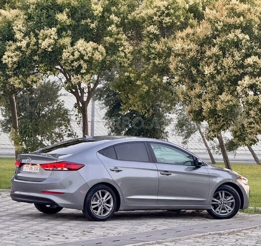Hyundai Elantra 2017, 80,000 km - 2.0 л - Bakı