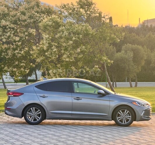Hyundai Elantra 2017, 80,000 km - 2.0 л - Bakı