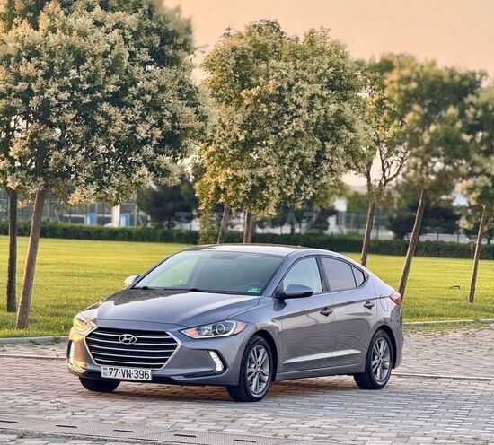 Hyundai Elantra 2017, 80,000 km - 2.0 л - Bakı