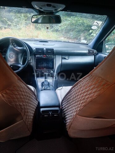 Mercedes C 200 2001, 305,458 km - 2.0 л - Bakı
