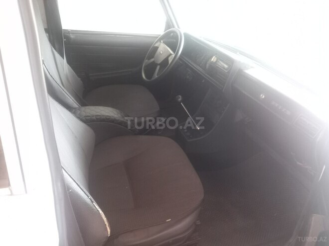 LADA (VAZ) 2107 2002, 85,000 km - 1.6 l - Salyan
