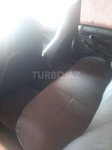 LADA (VAZ) 2107 2002, 85,000 km - 1.6 l - Salyan