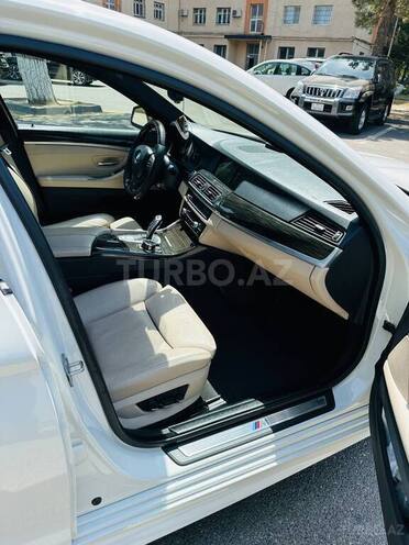 BMW 528 2012, 300,000 km - 2.0 l - Bakı
