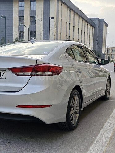 Hyundai Elantra 2018, 81,000 km - 2.0 l - Bakı