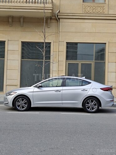 Hyundai Elantra 2018, 81,000 km - 2.0 l - Bakı
