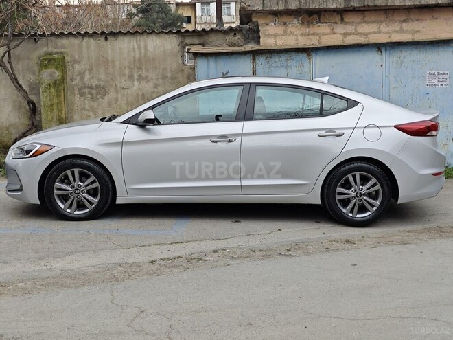 Hyundai Elantra 2018, 81,000 km - 2.0 l - Bakı