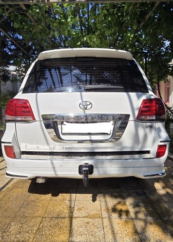 Toyota Land Cruiser-4