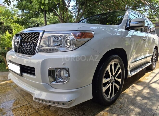 Toyota Land Cruiser-2