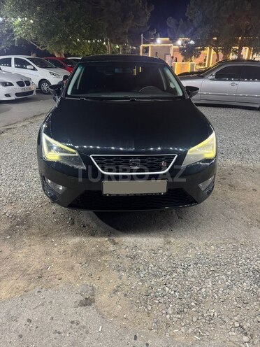 SEAT Leon-1