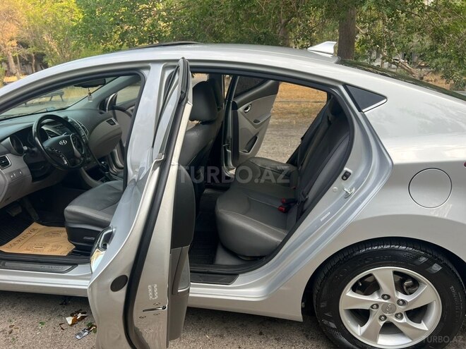 Hyundai Elantra 2014, 122,000 km - 1.8 l - Bakı