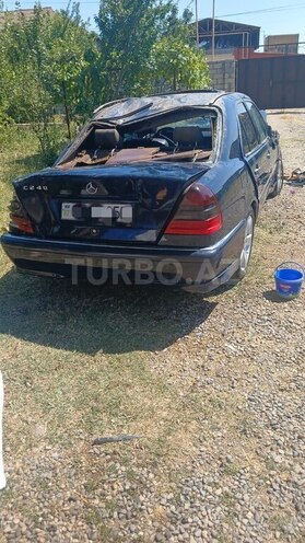 Mercedes C 240 1998, 360,000 km - 2.4 l - Biləsuvar