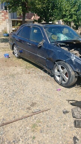 Mercedes C 240 1998, 360,000 km - 2.4 l - Biləsuvar