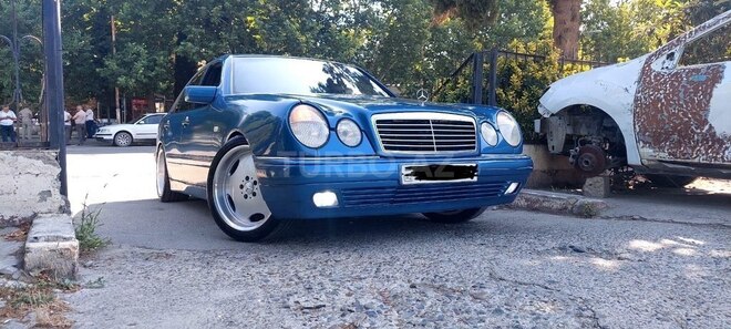 Mercedes E 230 1997, 355,000 km - 2.3 l - Bakı