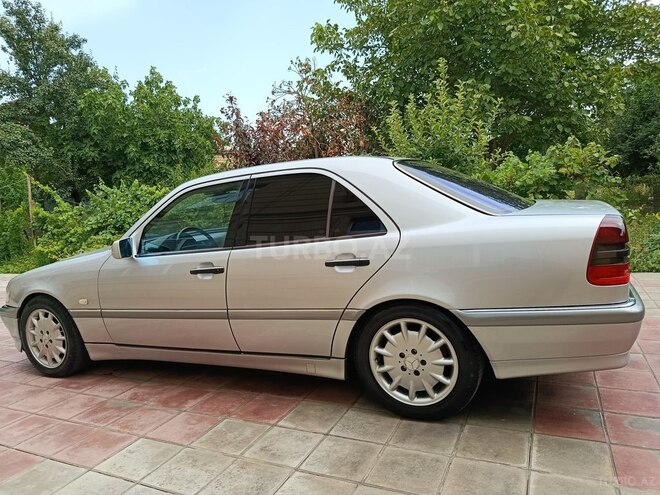 Mercedes C 240 1997, 382,300 km - 2.4 л - Cəlilabad