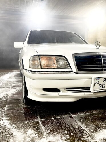 Mercedes C 240 2000, 195,000 km - 2.4 l - Masallı
