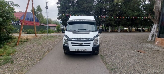 Ford Transit 2010, 330,000 km - 2.4 л - Lənkəran