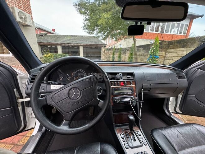 Mercedes C 240 2000, 195,000 km - 2.4 l - Masallı