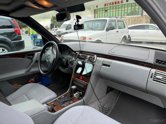 Mercedes E 320 1997, 449,236 km - 3.2 l - Xaçmaz