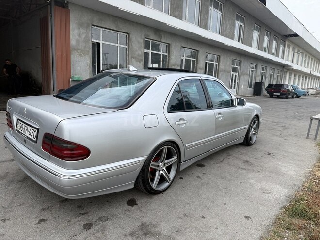 Mercedes E 270 1999, 300,000 km - 2.7 l - Göyçay