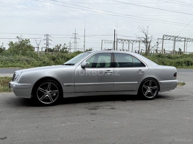 Mercedes E 270 1999, 300,000 km - 2.7 l - Göyçay