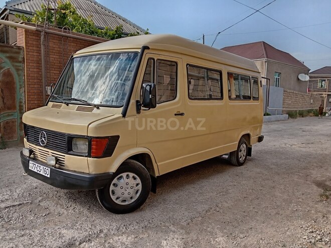 Mercedes 208 D 1992, 450,000 km - 2.3 l - Bakı