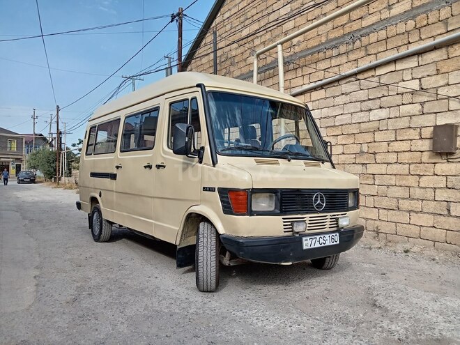 Mercedes 208 D 1992, 450,000 km - 2.3 l - Bakı