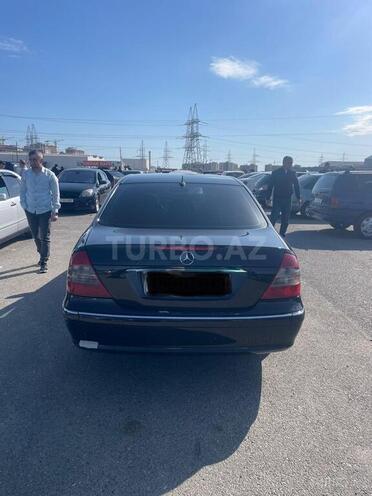 Mercedes E 240 2004, 288,000 km - 2.6 l - Bakı