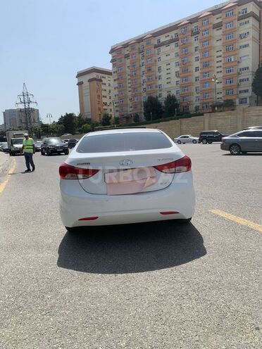 Hyundai Elantra 2011, 173,580 km - 1.8 l - Bakı