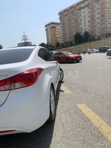 Hyundai Elantra 2011, 173,580 km - 1.8 l - Bakı