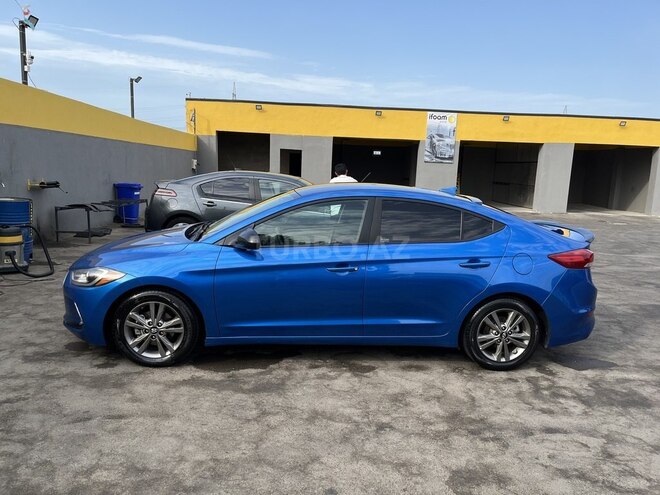 Hyundai Elantra 2017, 201,168 km - 2.0 l - Bakı