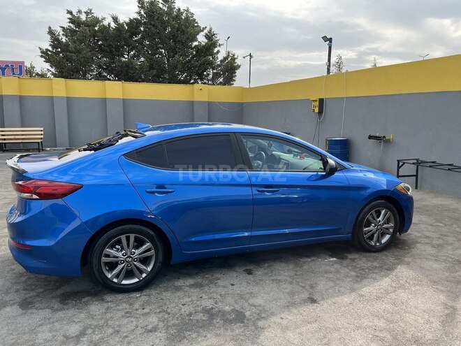 Hyundai Elantra 2017, 201,168 km - 2.0 l - Bakı