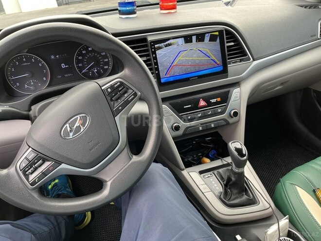 Hyundai Elantra 2017, 201,168 km - 2.0 l - Bakı