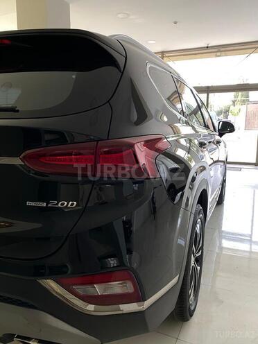 Hyundai Santa Fe-15
