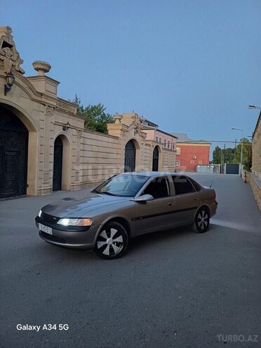 Opel Vectra 1997, 177,332 km - 1.6 l - Bakı