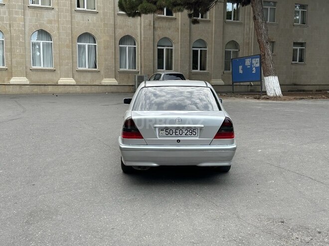 Mercedes C 220 d 1998, 298,504 km - 2.2 l - Bakı