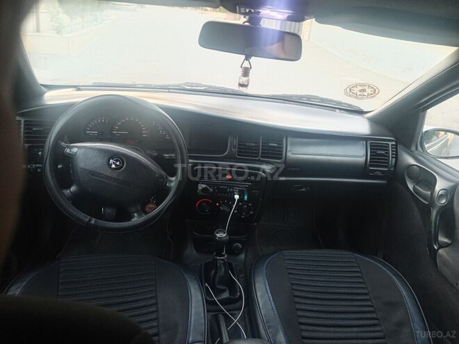 Opel Vectra 1997, 177,332 km - 1.6 l - Bakı