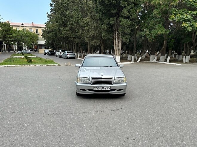 Mercedes C 220 d 1998, 298,504 km - 2.2 l - Bakı