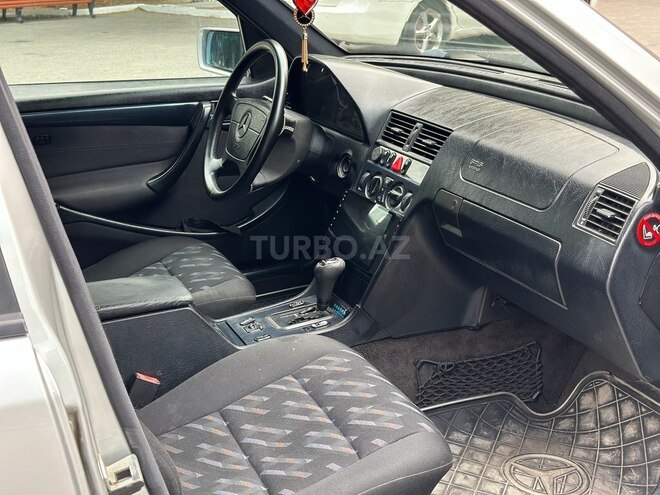 Mercedes C 220 d 1998, 298,504 km - 2.2 l - Bakı