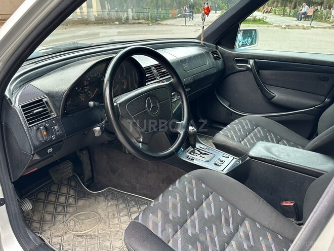 Mercedes C 220 d 1998, 298,504 km - 2.2 l - Bakı