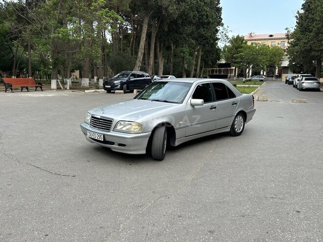 Mercedes C 220 d 1998, 298,504 km - 2.2 l - Bakı