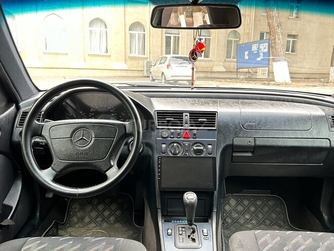 Mercedes C 220 d 1998, 298,504 km - 2.2 l - Bakı