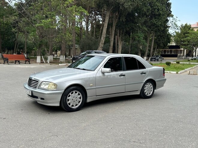 Mercedes C 220 d 1998, 298,504 km - 2.2 l - Bakı