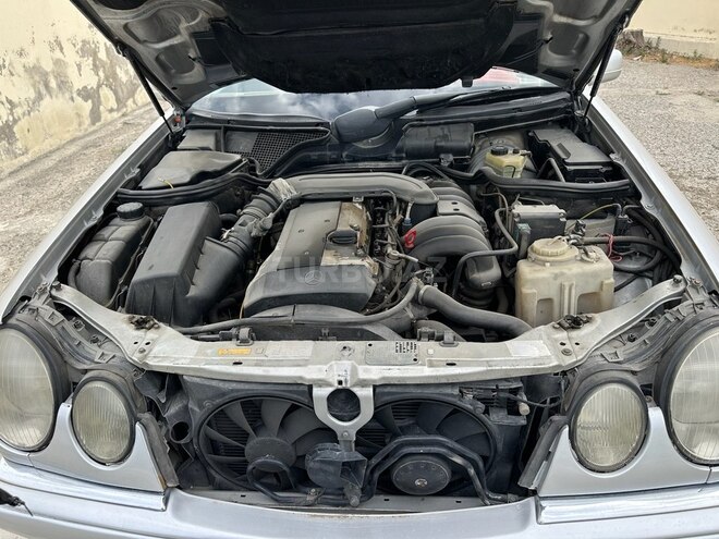 Mercedes E 320 1995, 389,000 km - 3.2 l - Bakı