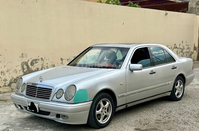 Mercedes E 320 1995, 389,000 km - 3.2 l - Bakı